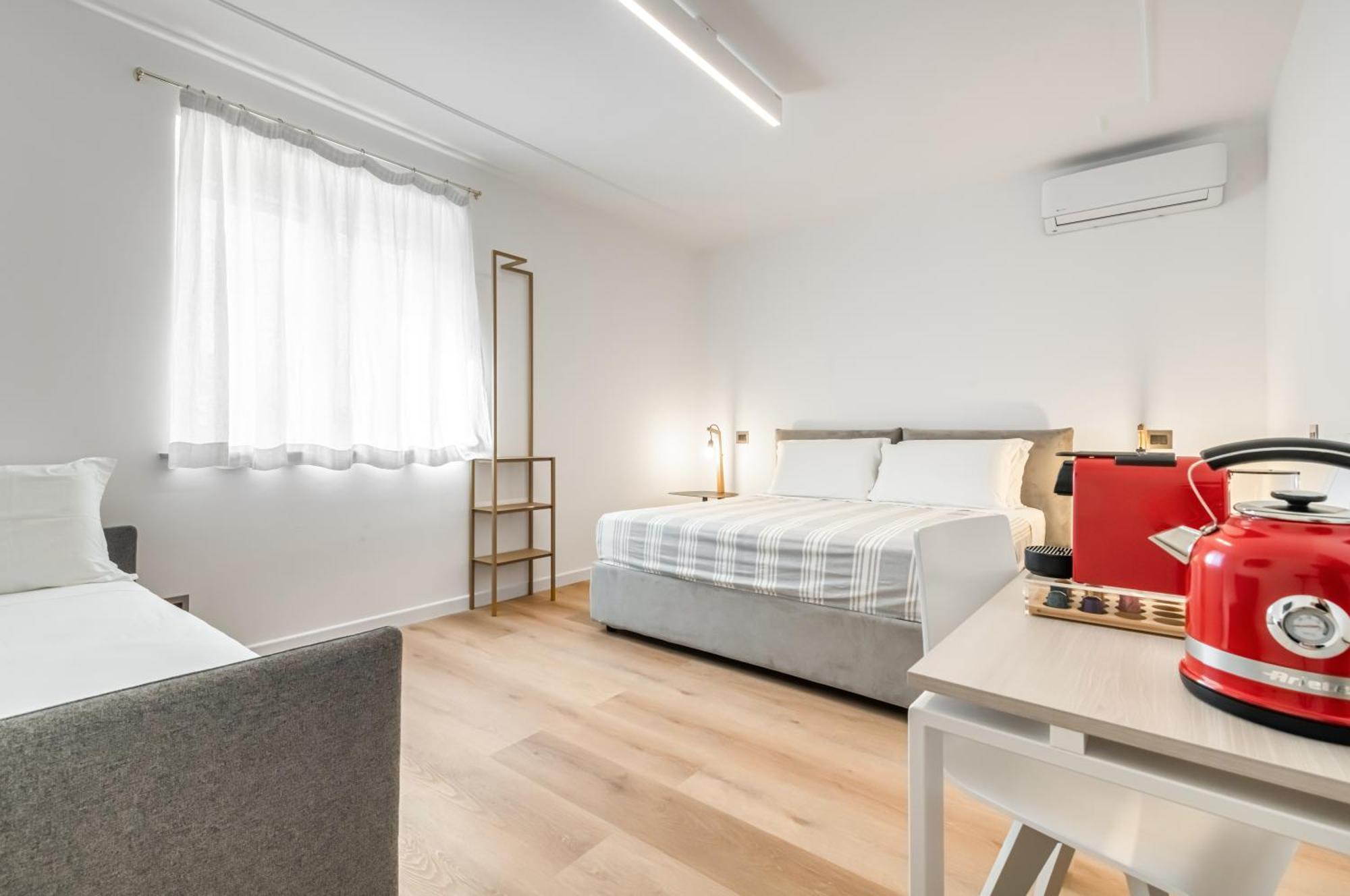 Piazza Indipendenza Loft & Rooms Palermo Eksteriør billede