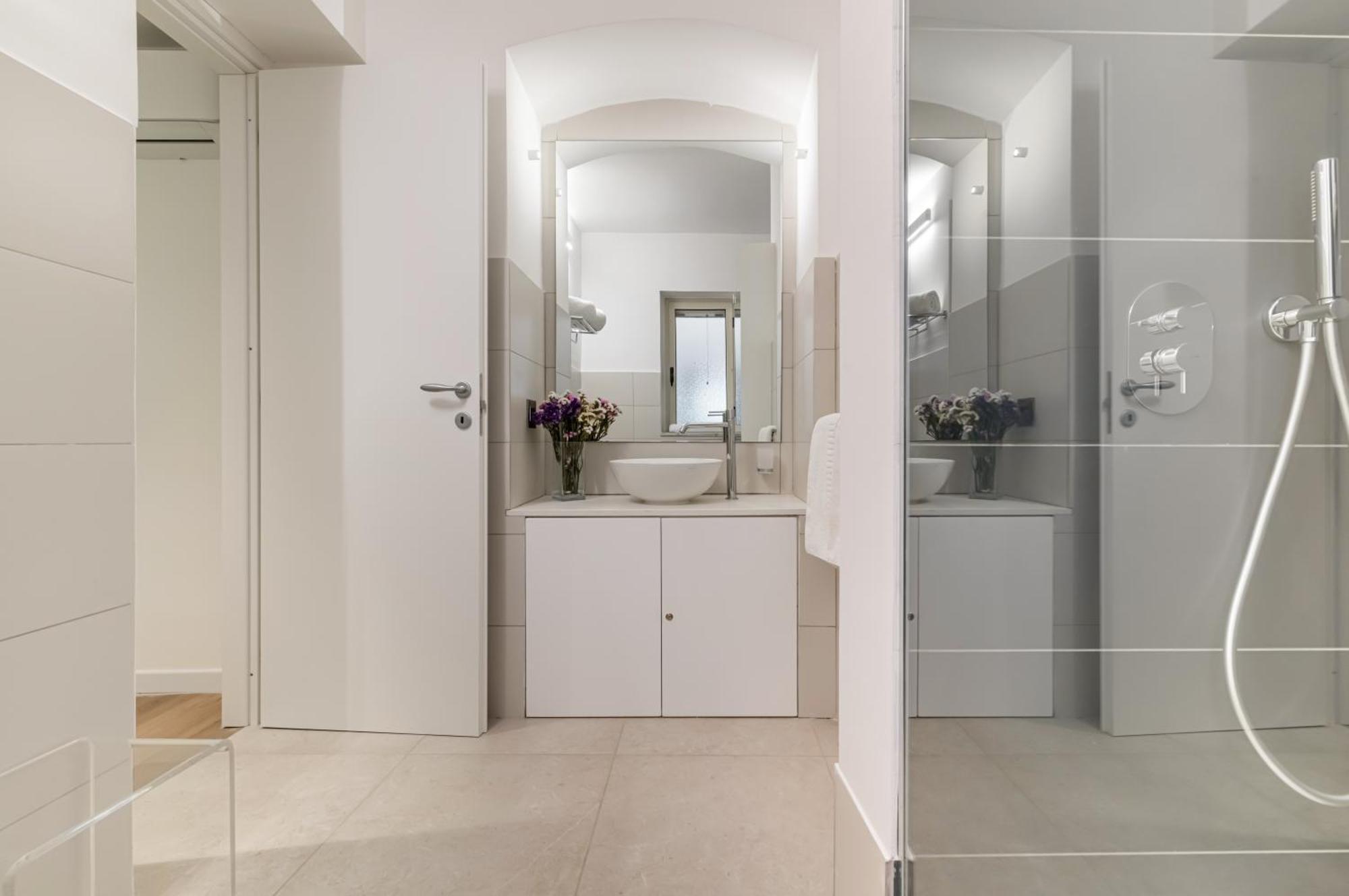 Piazza Indipendenza Loft & Rooms Palermo Eksteriør billede