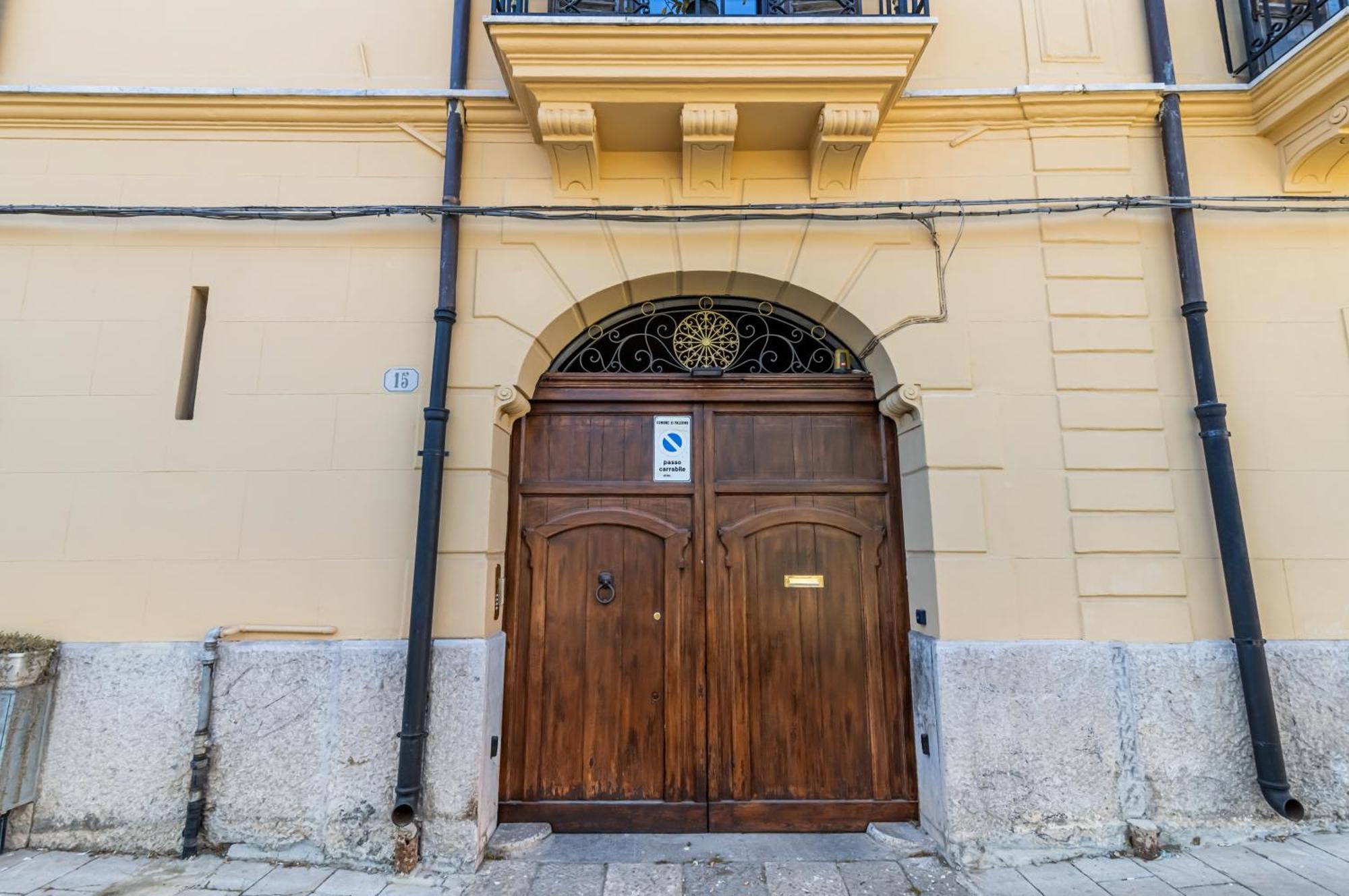 Piazza Indipendenza Loft & Rooms Palermo Eksteriør billede